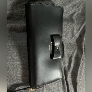 Kate Spade zippered wallet with bow